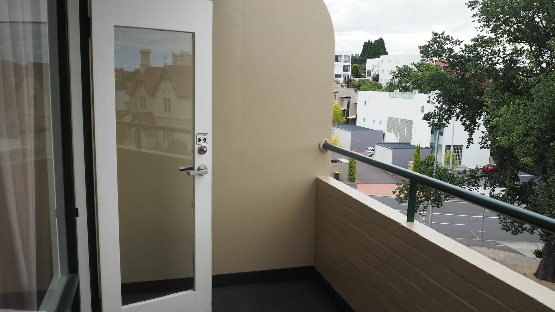 St Ives Apartments Χόμπαρτ